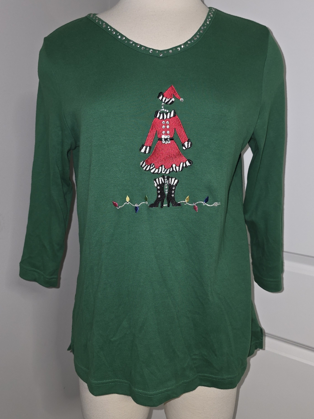 Quacker Factory Green Long-Sleeve Elf Applique Tunic